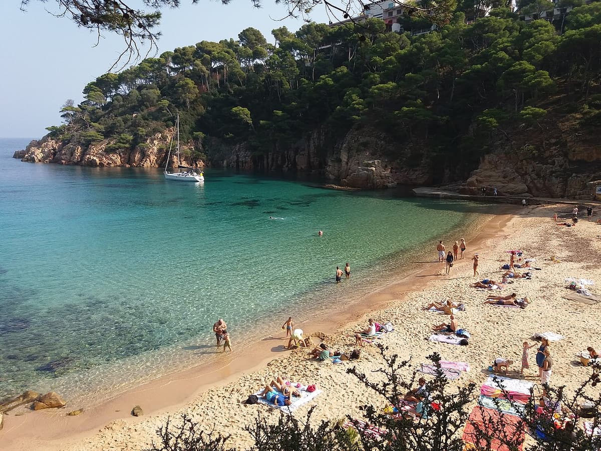 Camping La Siesta — Calella de Palafrugell, Costa Brava