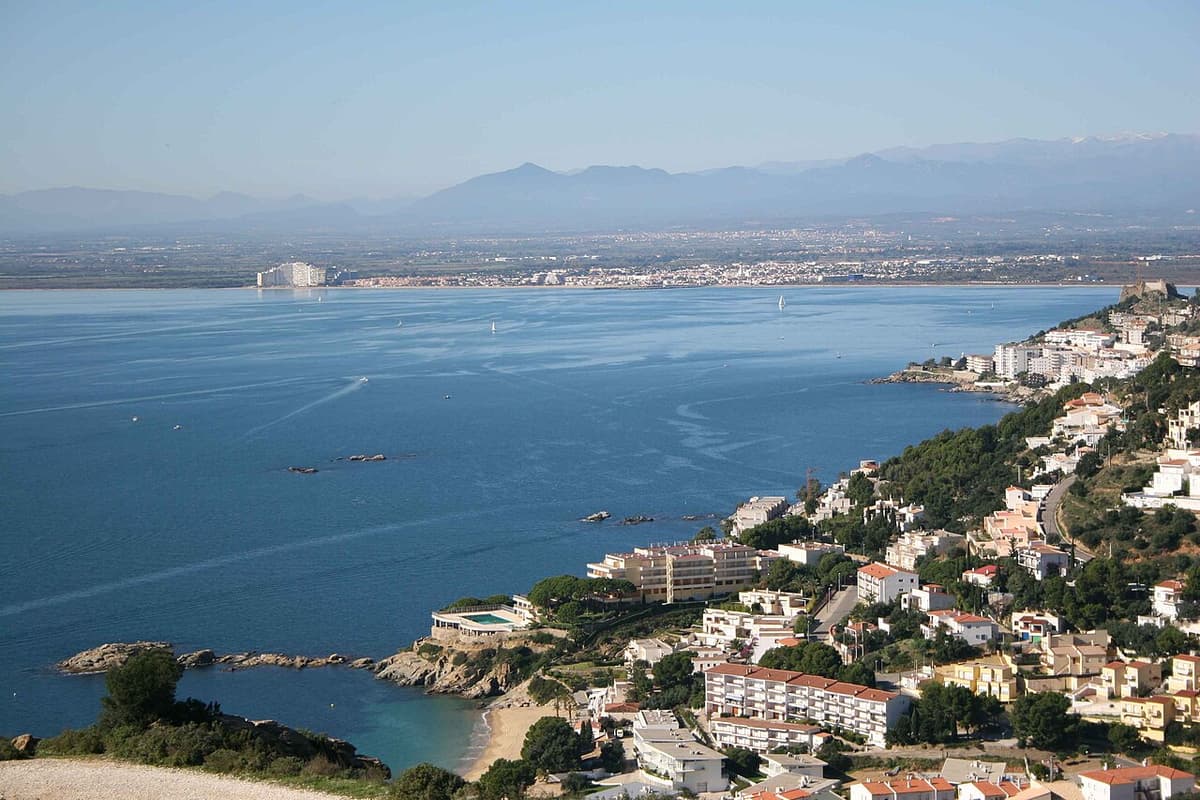 Camping Lacus — L'Escala, Costa Brava